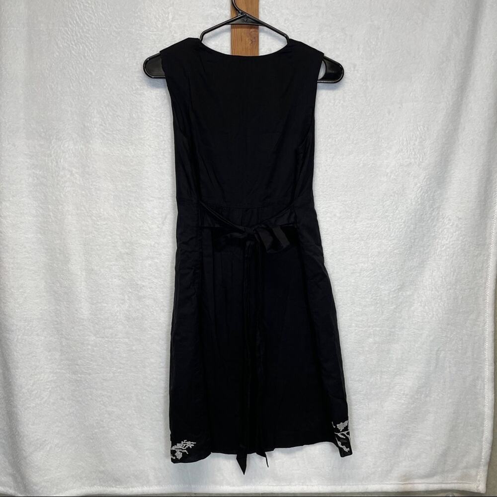 Gianni Bini Black & White‎ Embroidery Sleeveless Dress Size 6 - Picture 4 of 9